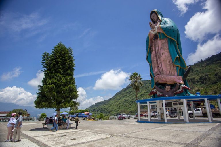 figuras-religiosas-xicotepec-virgen-guadalupe