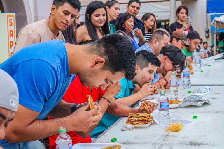 gastronomia-festival-de-la-gordita-colotlense