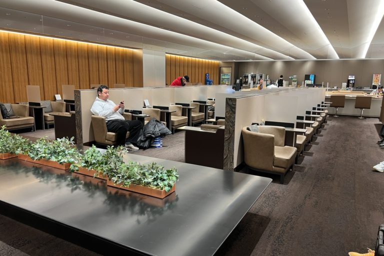 All Nippon Airways anuncia nueva colección de vinos en sus salas lounge