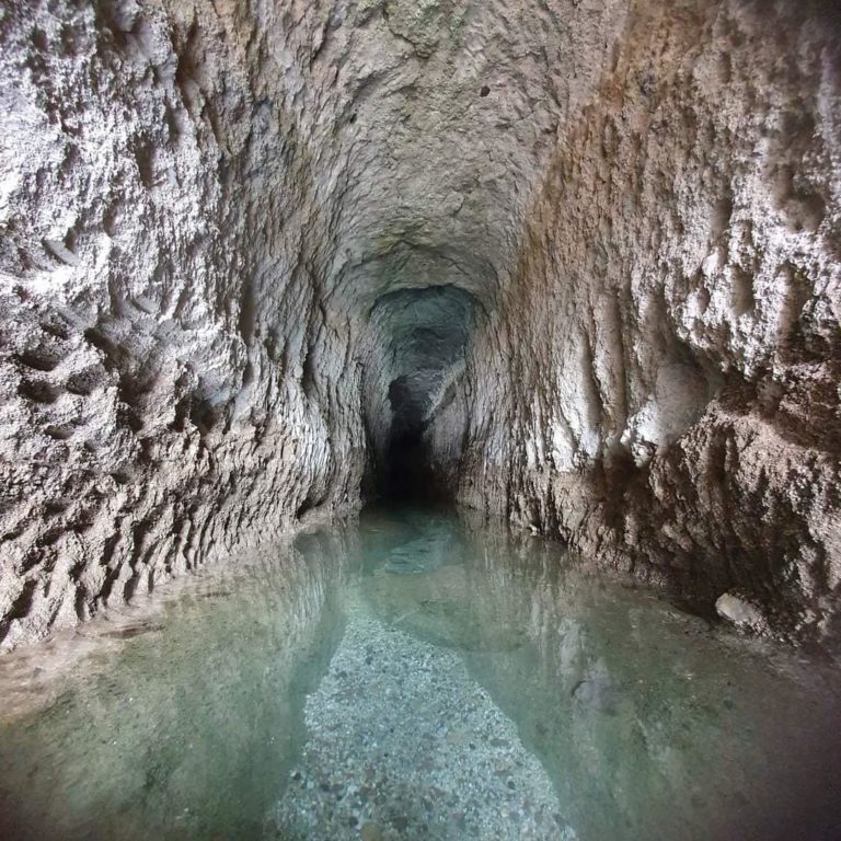 Grutas del Potrero, fascinantes cuevas en Comonfort