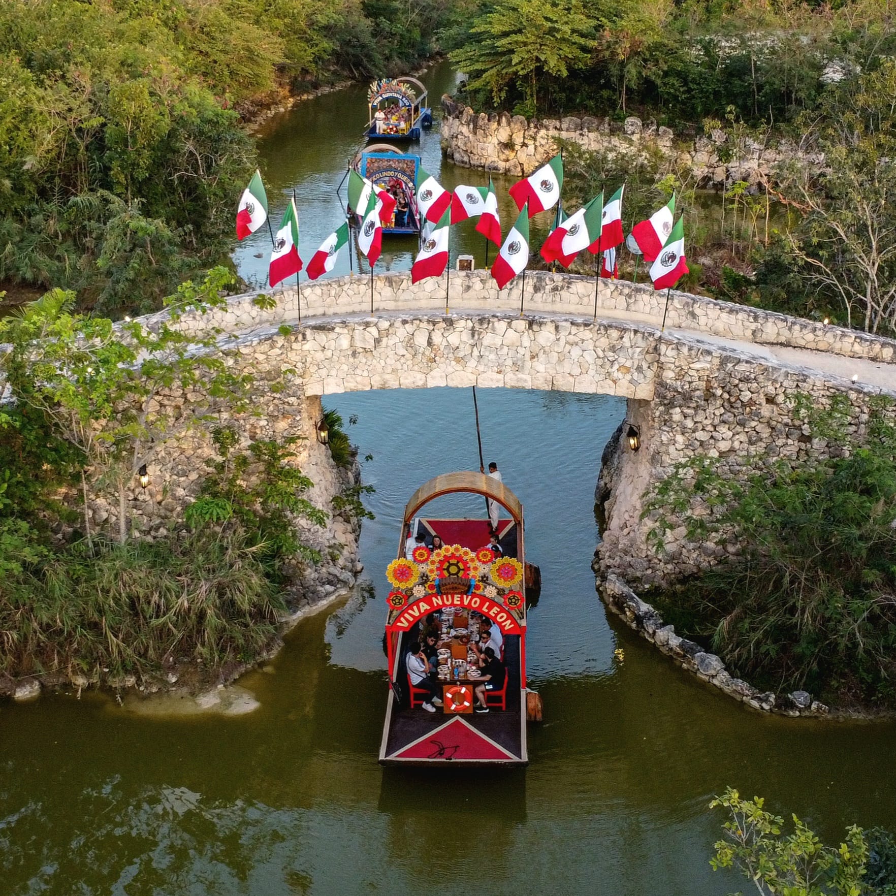 xoximilco cancun fiestas patrias como llegar