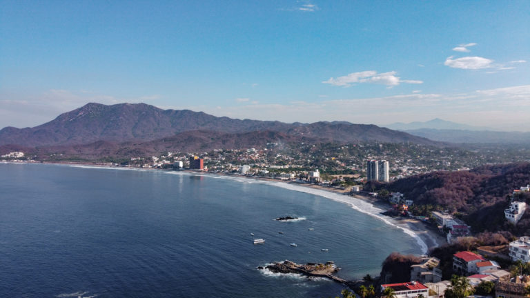 bahia-playa-playas-de-colima