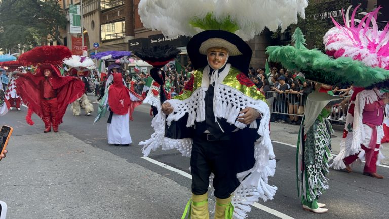 musica-bailes-grito-en-times-square