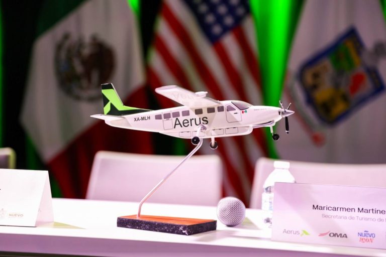 Inauguran dos nuevas rutas aéreas Monterrey-Texas