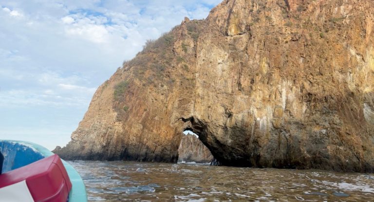 playas-de-colima-arco-manzanillo