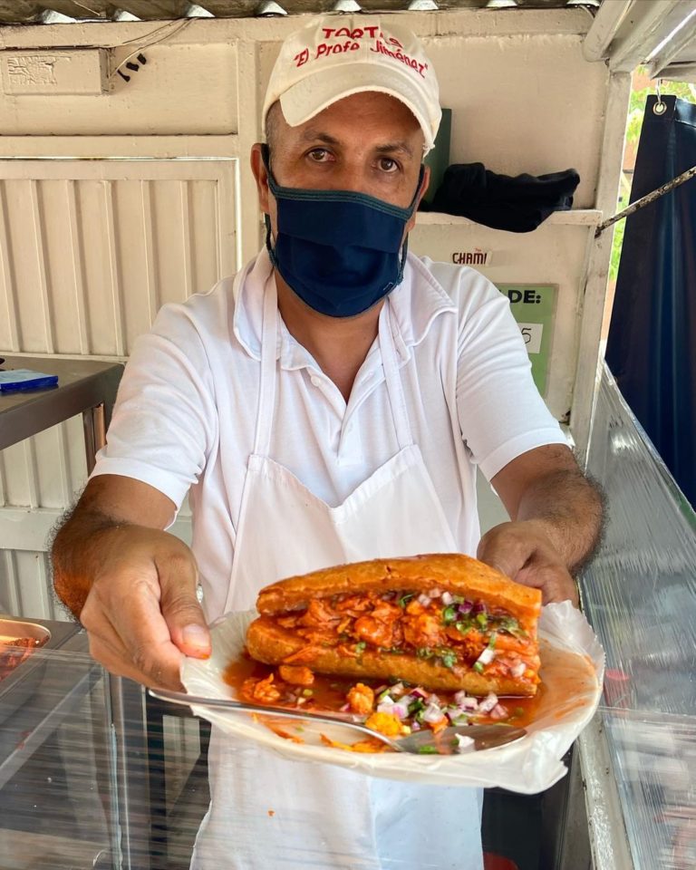 profe-jimenez-tortas-ahogadas-en-guadalajara