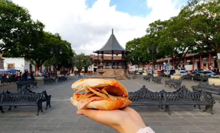 pueblos-mágicos-de-michoacán-torta-gastronomia