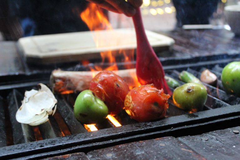 sinfonía-de-sabores-cdmx-grill-table