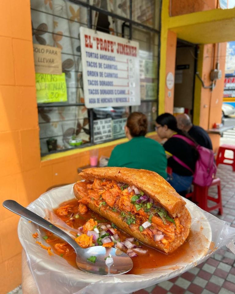 tortas-ahogadas-en-guadalajara-profe-jimenez