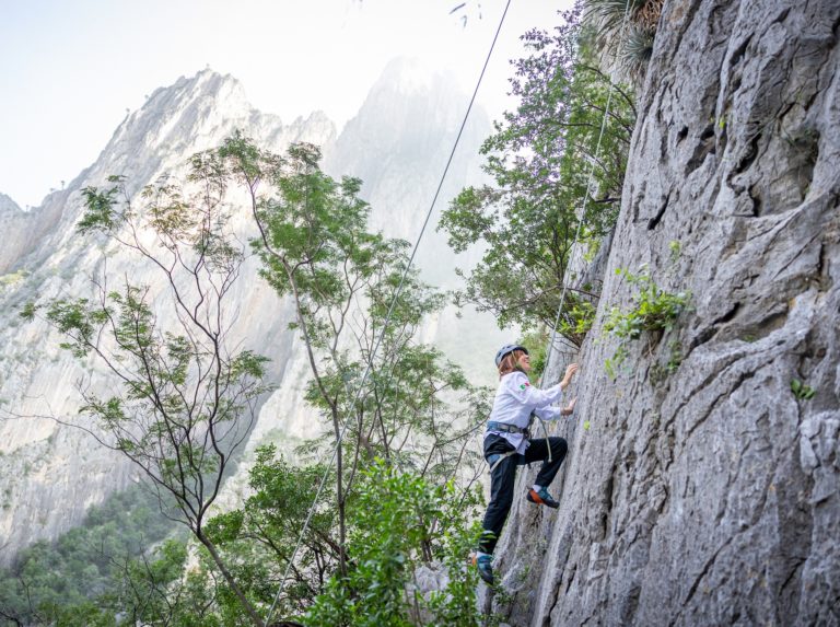 Inauguran temporada de escalada en Potrero Chico, Nuevo León