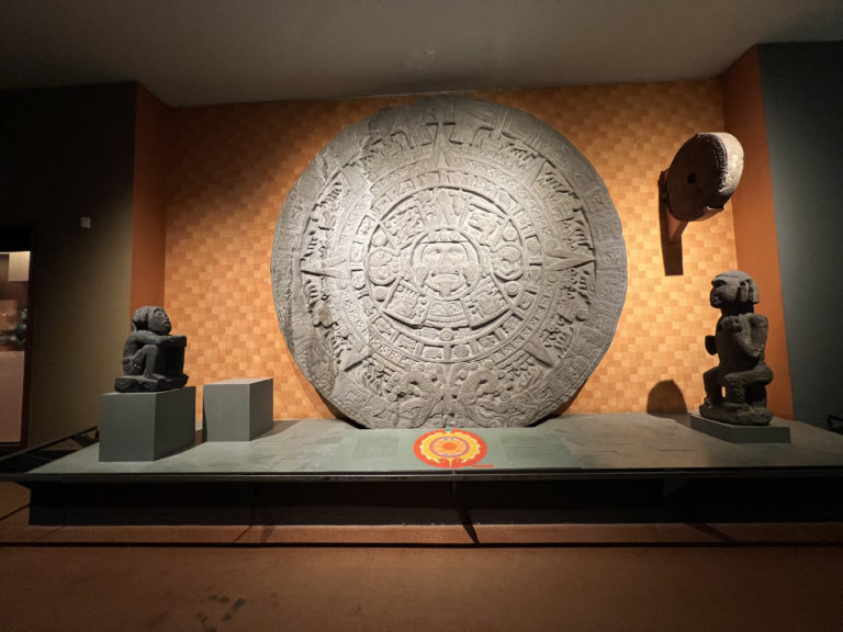 calendario-azteca-museos-en-nueva-york