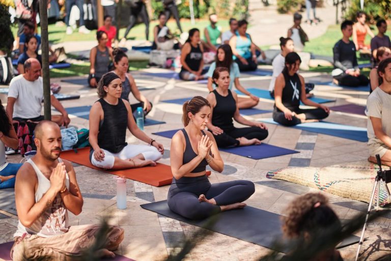 Asiste al Holistic Yoga Fest 2025 en La Buena Vibra