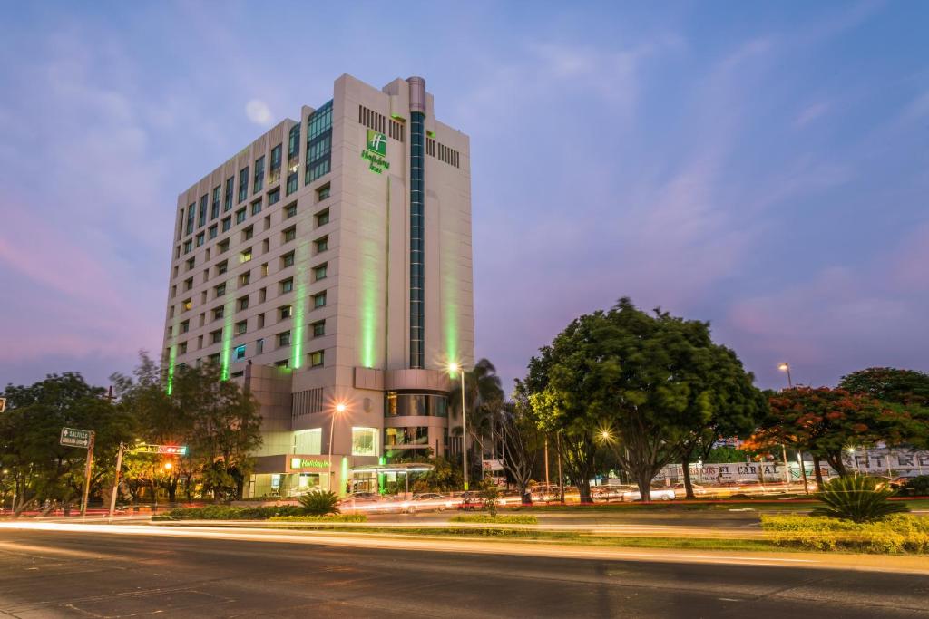 hoteles de guadalajara holiday inn