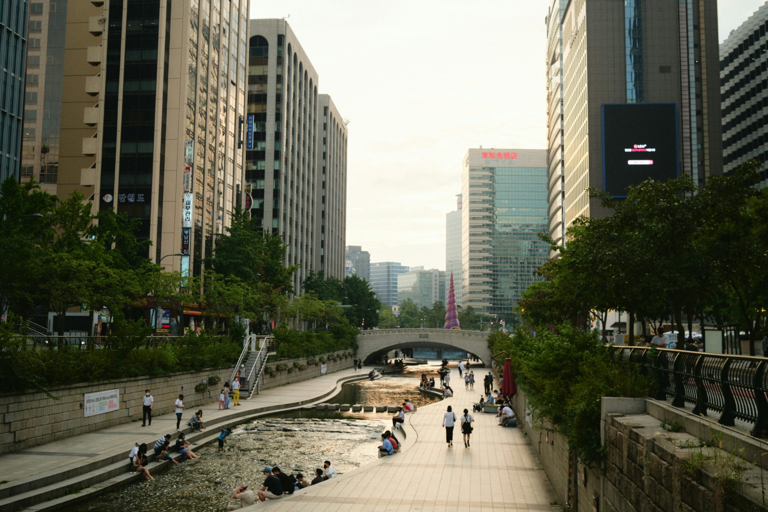 Cheonggyecheon qué hacer en seúl