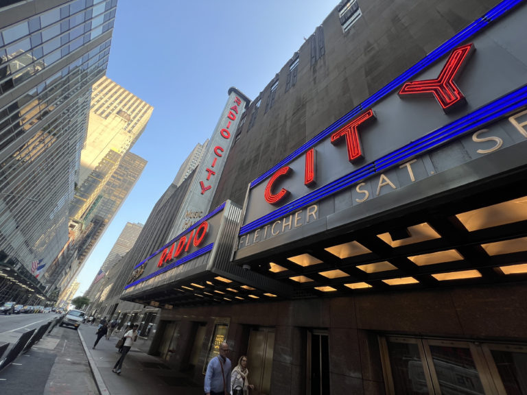 radio-city-manhattan-corazón-nueva-york