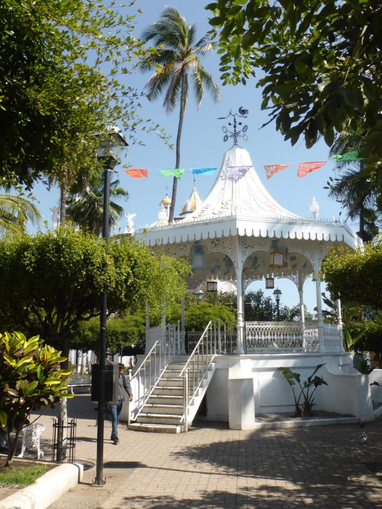 Plaza-Principal-Comala