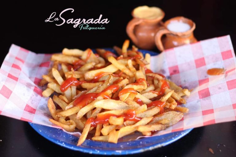 la-sagrada-pulqueria-papas