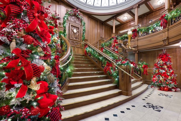 navidad-escaleras-museo-del-titanic-pigeon