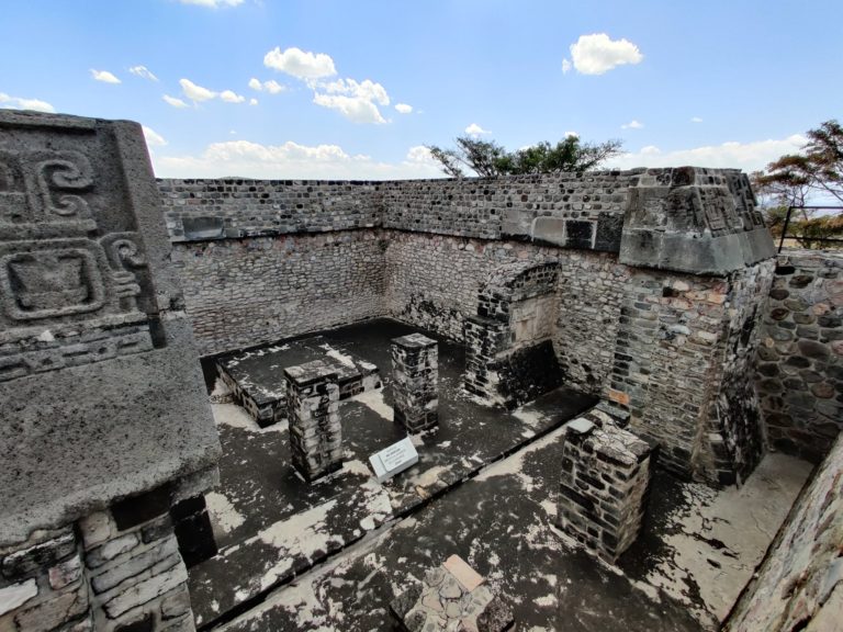 zona-arqueológica-de-xochicalco-estructuras