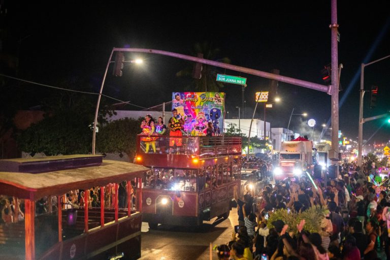 colima-carnavales-en-méxico-manzanillo