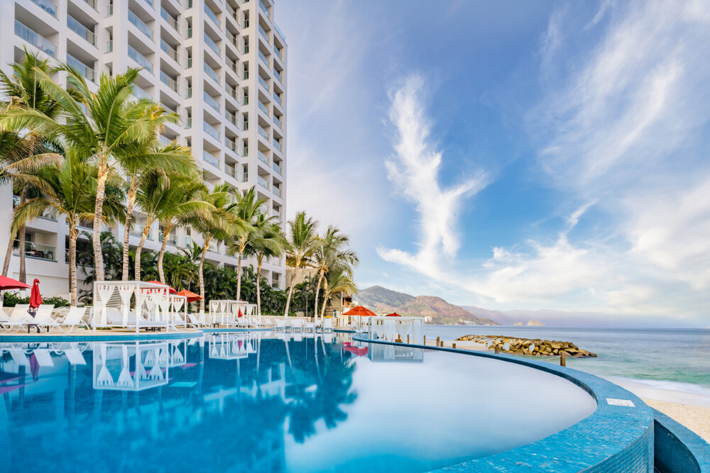 hilton vallarta riviera conexion lujo