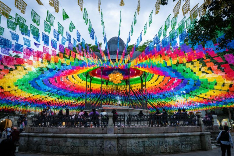 Descubre la magia de la Guelaguetza 2025 en Oaxaca