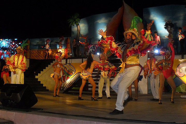 manzanillo-colima-carnavales-en-méxico-actividades