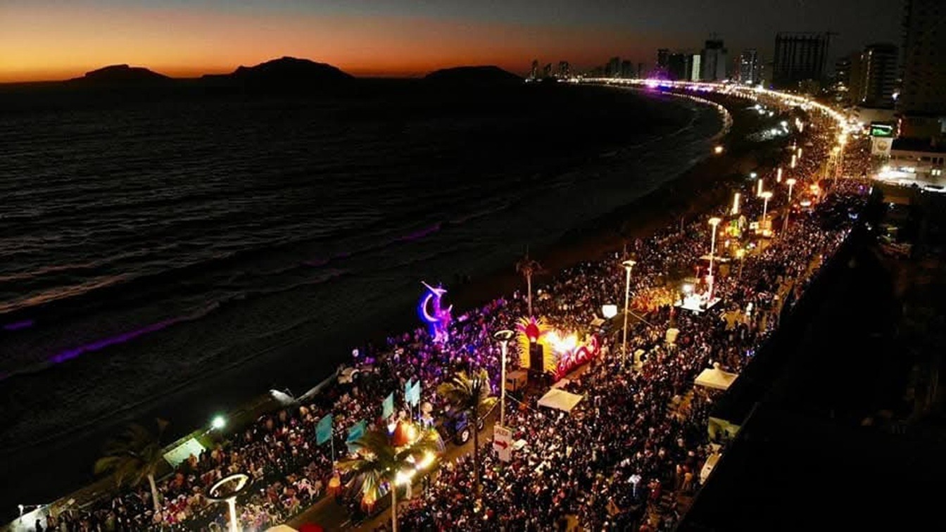 mazatlán puerto carnavales en méxico