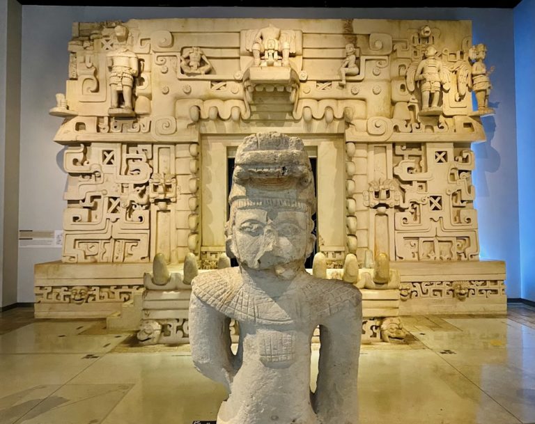 museo-de-los-aluxes-maya-mexico