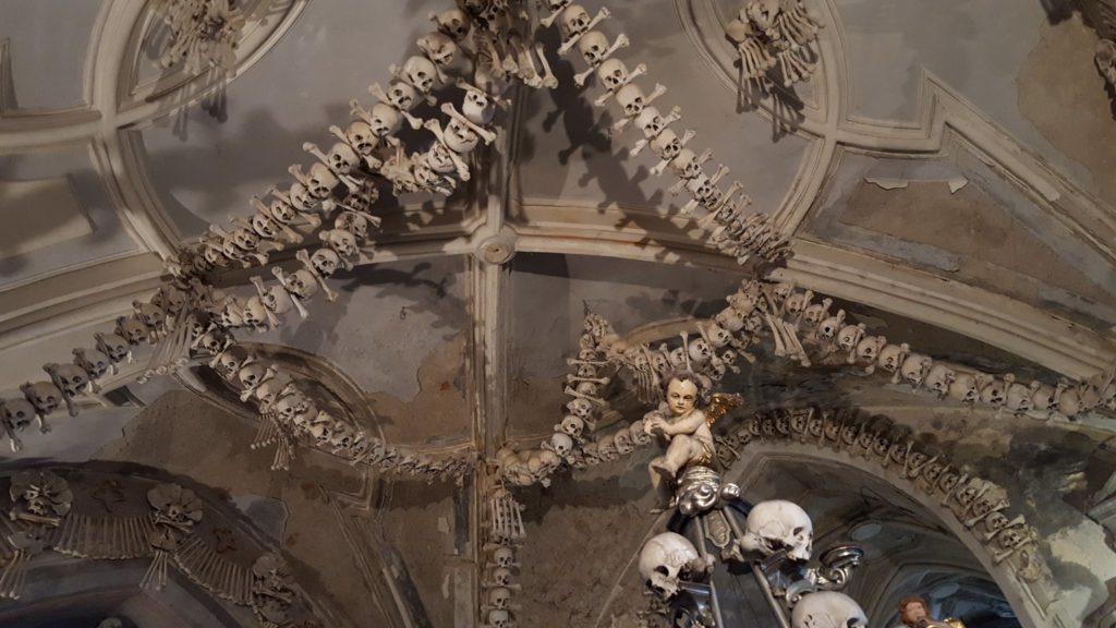 osario de sedlec turismo negro