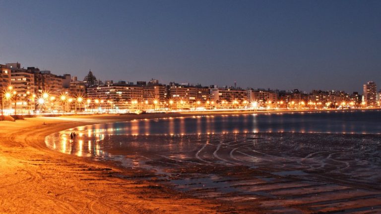 rambla-playa-en-montevideo-turismo