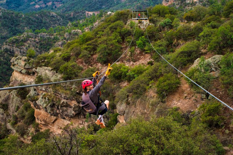 tirolesa-en-paraísos-en-chihuahua-ecoturismo