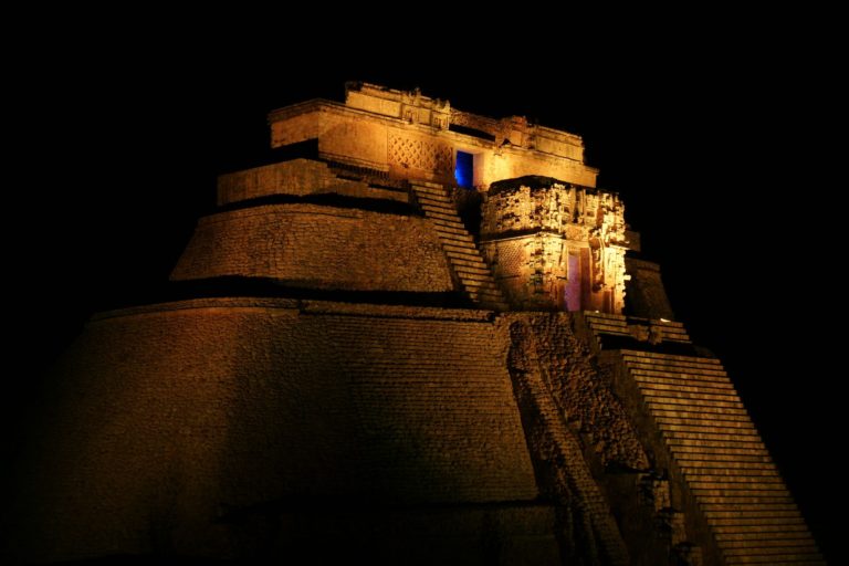 piramide-mexico-turismo-de-aventura