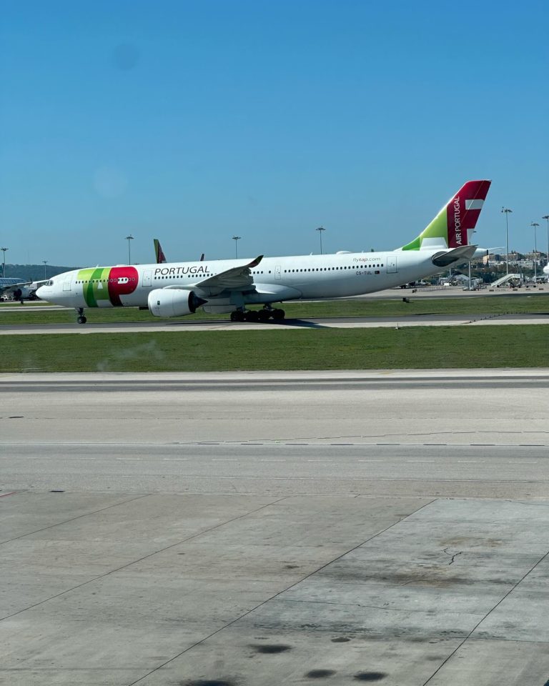 Aeropuerto-Humberto-Delgado-turismo