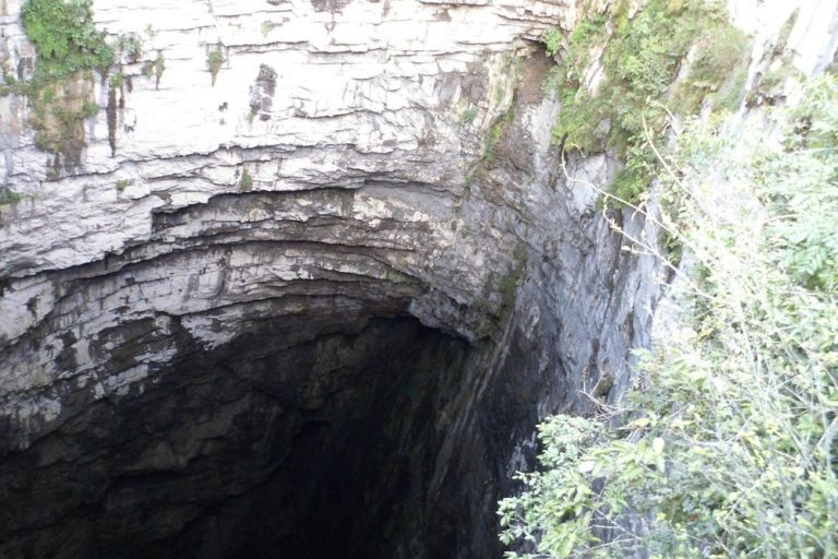 Cueva-de-la-Golondrina