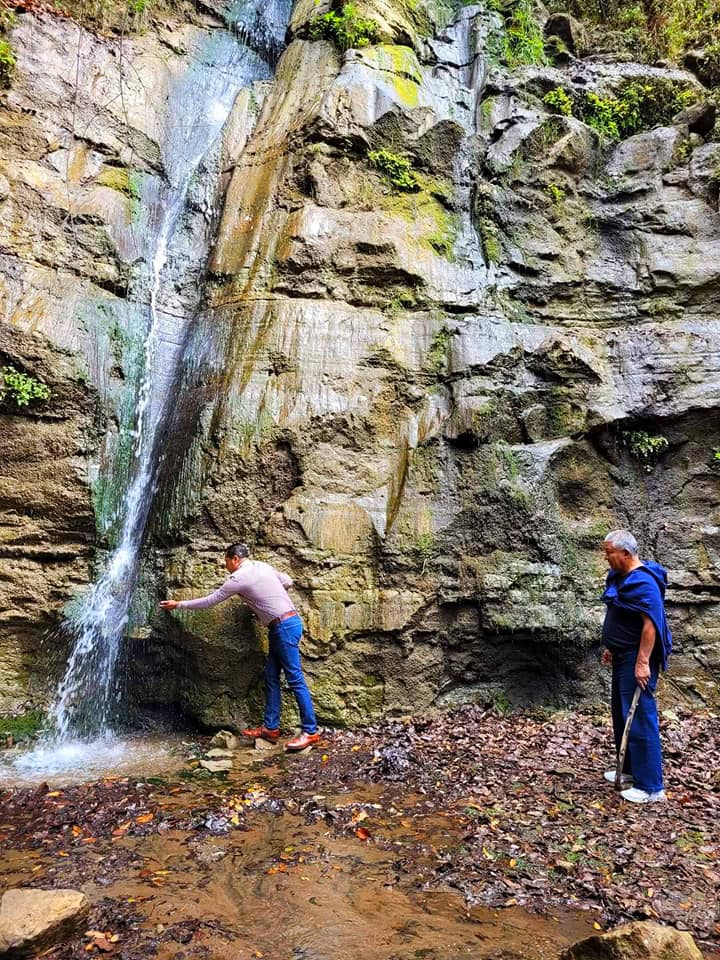 Las-Cascadas-de-Tizatlan-mex