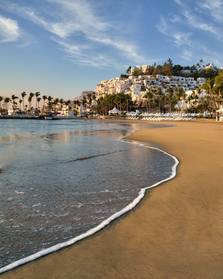 Las Hadas by Brisas playa_foto cortesía Facebook Las Hadas by Brisas