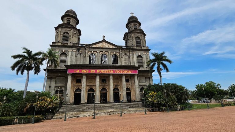 Plaza-de-la-revolucion-man