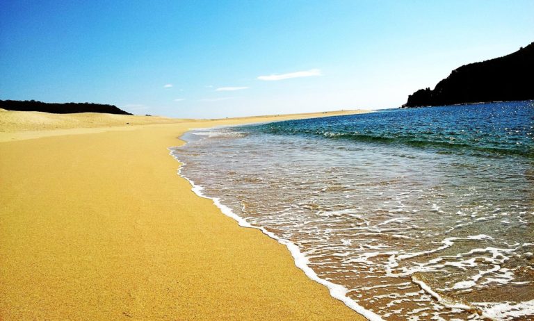 bahia-de-cacaluta-cerca-mx