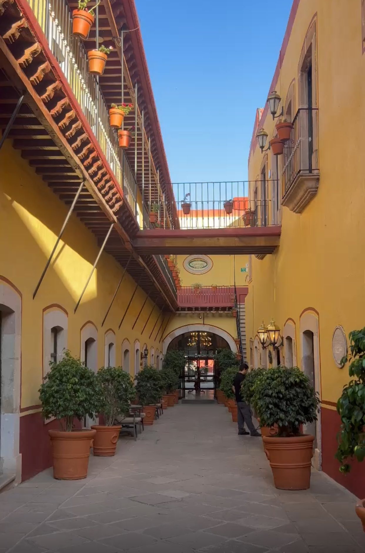 hotel mesón de jobito vigilante