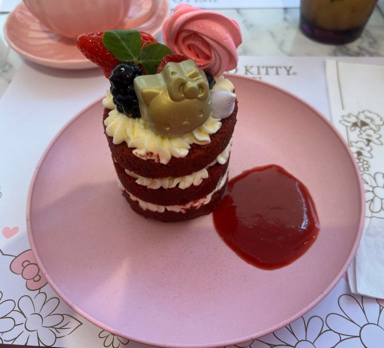 mexico-turismo-cafeteria-hello-kitty