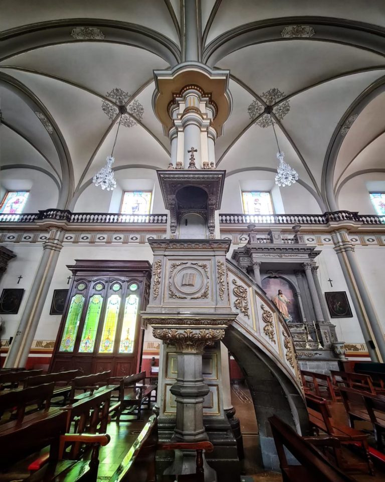 mexico-turismo-catedral-en-jalisco