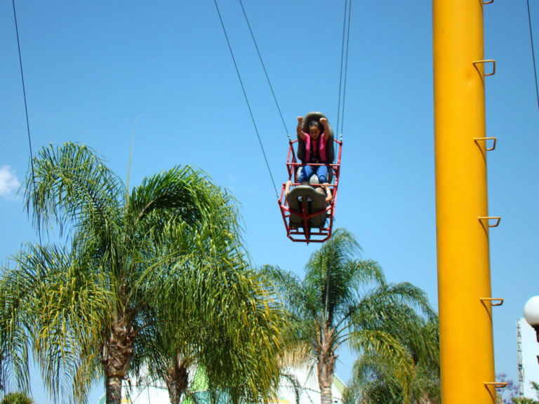 mexico-turismo-columpiot-diversion-parque