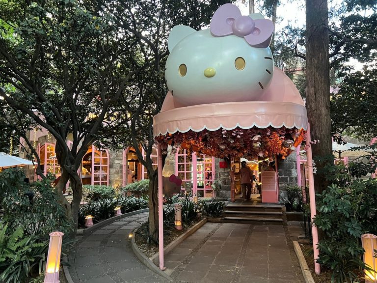 mx-turismo-cafeteria-hello-kitty