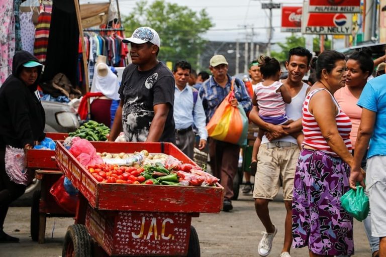 nicaragua-mercado-turismo-aventuras