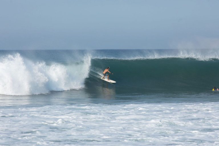 surf-tortugas-pacífico-michoacán-deportes