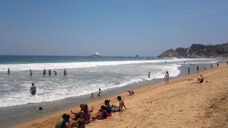 zipolite-playa-mexico-turismo-aventuras