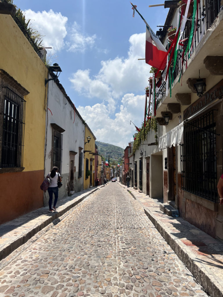 1c19c66a-san_miguel_de_allende_05-esp-1000×1333