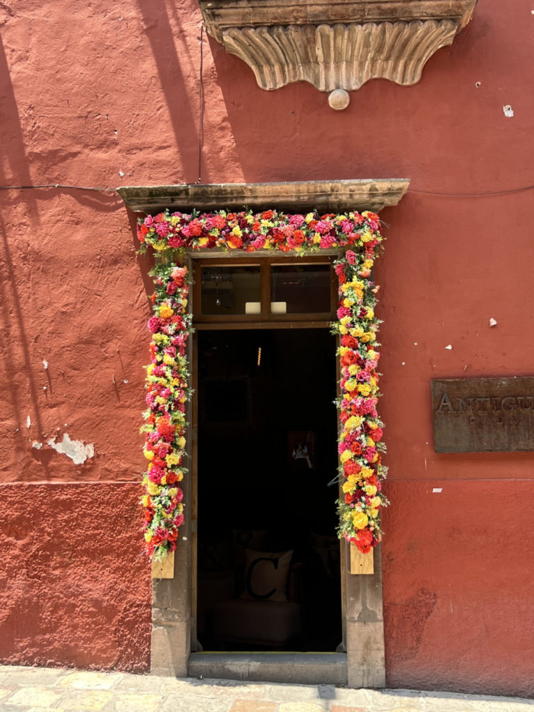 5dc7d070-san_miguel_de_allende_03-esp-1000×1333