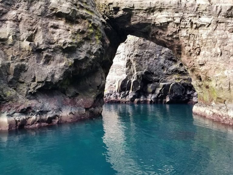 Acantilados-de-Vestmanna-nordic-vikingo